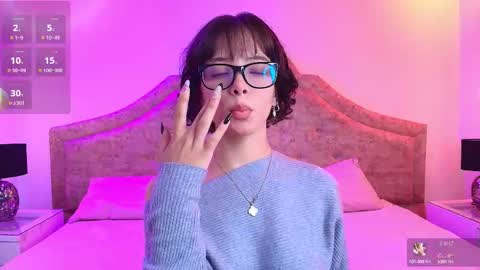 Snapshot of sweet_1angel chatting on October 5, 12:54 pm Sweet 1Angel online show from October 5, 12:54 pm