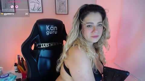 Bella Valery online show from February 21, 9:26 pm