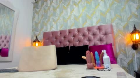 sweet_candy_sex1 online show from March 13, 1:40 am