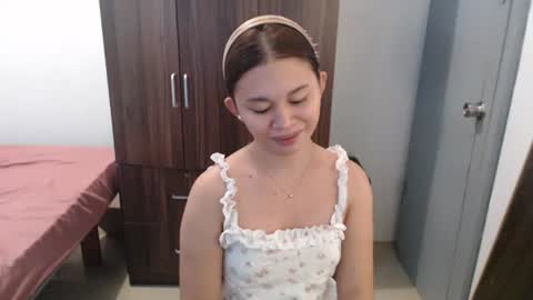 sweet_cassyxx online show from March 4, 9:49 am