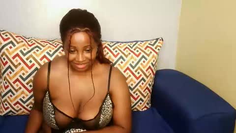 Snapshot of sweet_dollo chatting on October 15, 5:48 pm sweet_dollo online show from October 15, 5:48 pm