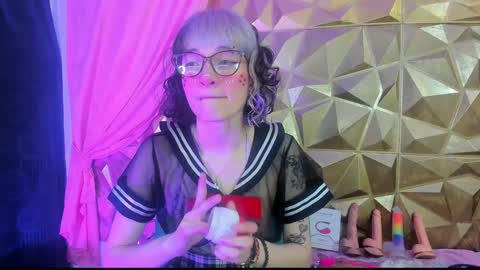 Snapshot of sweet_emmili chatting on December 26, 12:16 pm emmili online show from December 26, 12:16 pm