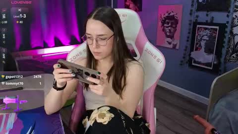 Alice online show from December 20, 4:27 am