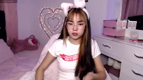 Hannah online show from June 3, 2:34 am