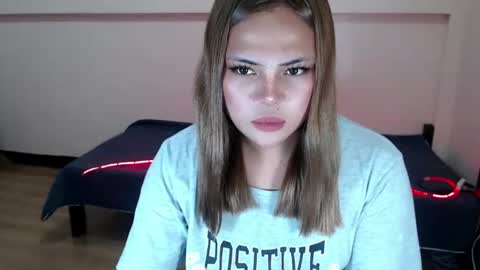 sophia daisy  online show from November 11, 3:24 am