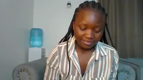 Snapshot of sweet_jenica chatting on January 13, 4:39 am ESTHER NEEMA online show from January 13, 4:39 am
