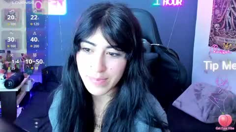 Dahnna online show from April 13, 12:12 am