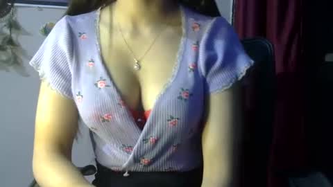 sweet_kanchi online show from January 10, 6:17 pm