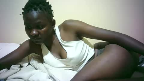 Snapshot of sweet_katrina2 chatting on March 1, 10:34 am millarn online show from March 1, 10:34 am