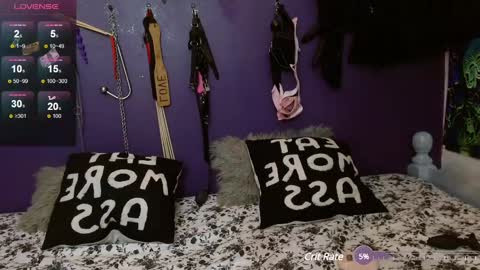 elizabeth grey online show from March 7, 11:05 pm