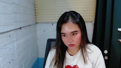 LAIKA online show from January 21, 3:04 am