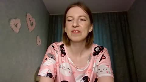 sweet_lilbunny online show from September 15, 1:58 am