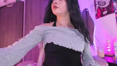 sweet_lilly_sweet online show from February 16, 1:27 am