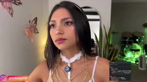 Snapshot of sweet_littleee chatting on February 28, 2:20 am free private online show from February 28, 2:20 am