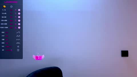 Mia online show from October 11, 12:41 pm