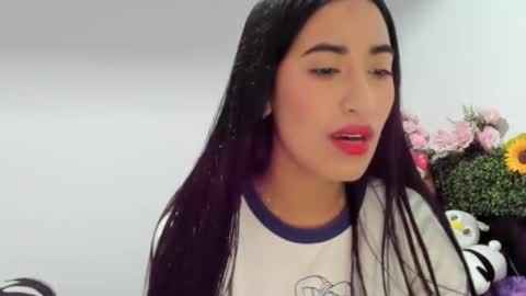 Nhaomy online show from February 8, 10:01 pm