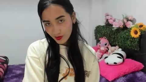 Nhaomy online show from February 7, 9:51 pm