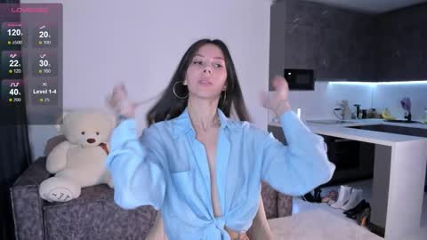 Ashley online show from October 14, 6:10 pm