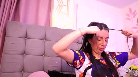 Sammy Lauren online show from December 1, 4:05 am