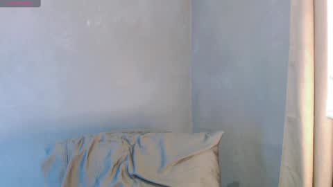 Leah online show from February 18, 1:11 pm