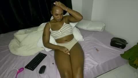 Nina online show from January 7, 9:18 pm