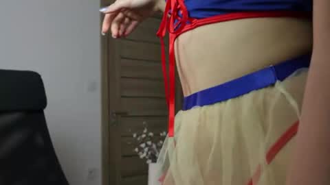 Sweet Amelia online show from April 24, 8:11 pm