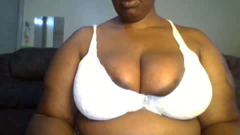 Snapshot of sweetbaby46 chatting on February 3, 12:36 pm sweetbaby46 online show from February 3, 12:36 pm