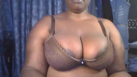 Snapshot of sweetbaby46 chatting on February 7, 12:09 am sweetbaby46 online show from February 7, 12:09 am