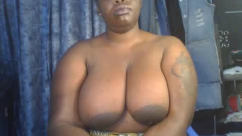 Snapshot of sweetbaby46 chatting on February 9, 2:17 am sweetbaby46 online show from February 9, 2:17 am