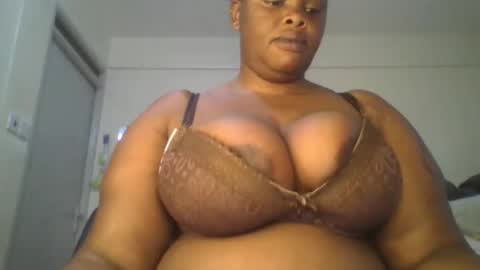 Snapshot of sweetbaby46 chatting on October 12, 4:48 am sweetbaby46 online show from October 12, 4:48 am