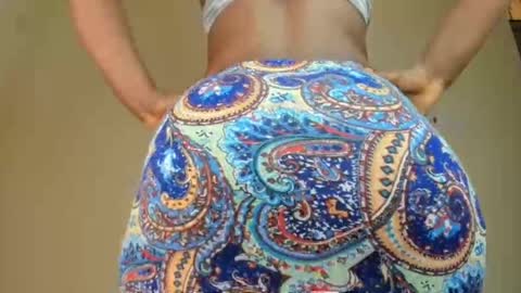 Sweetbigass online show from March 19, 6:07 am