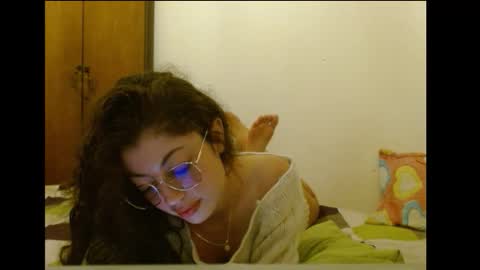 sweetcalm_ online show from February 23, 4:13 am