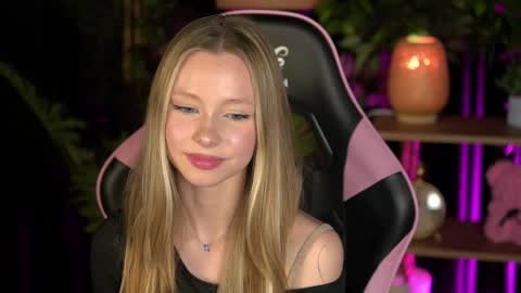 Lina online show from February 14, 9:44 am