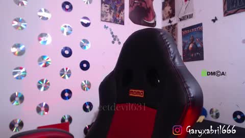 Snapshot of sweetdevil631 chatting on February 5, 2:16 pm Abril online show from February 5, 2:16 pm
