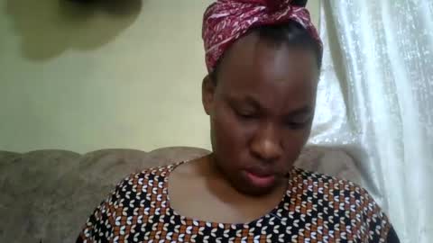 sweetdiva2012 online show from June 18, 9:14 am