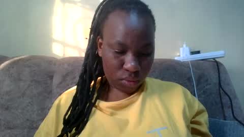 sweetdiva2012 online show from July 18, 4:38 am