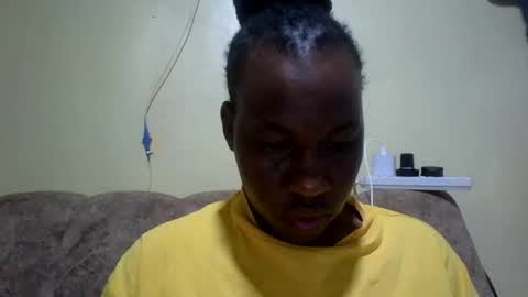 sweetdiva2012 online show from June 9, 3:17 am