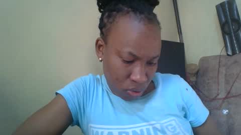 Snapshot of sweetdiva2012 chatting on October 21, 4:38 am sweetdiva2012 online show from October 21, 4:38 am