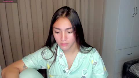 Snapshot of sweetestmallow chatting on January 12, 12:33 pm mallow online show from January 12, 12:33 pm