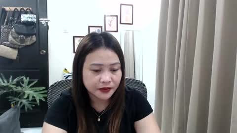 Snapshot of sweetestsmile_ chatting on December 21, 1:04 am Khaye online show from December 21, 1:04 am