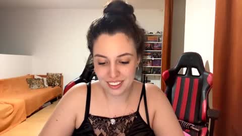 Joanna online show from August 6, 7:10 pm
