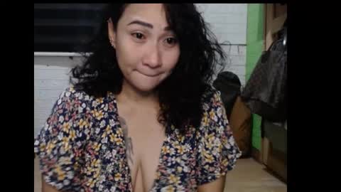 Jean online show from February 23, 2:49 pm