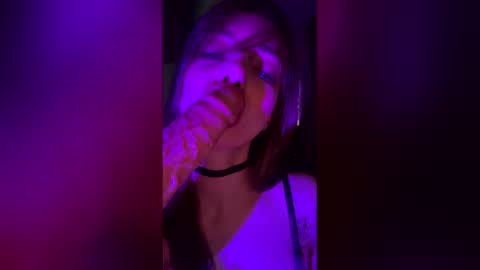 sweetgirl3009 online show from March 12, 8:06 am