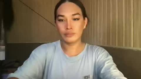 sweetgirl_rhainexxx online show from April 27, 1:35 am