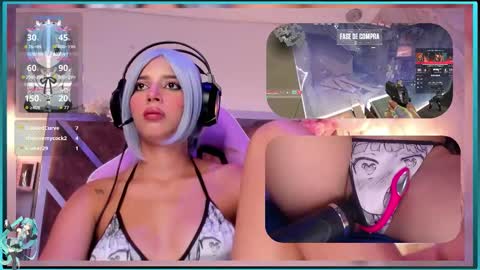 Snapshot of sweetie_cloe chatting on October 10, 10:25 pm sweetie_cloe online show from October 10, 10:25 pm