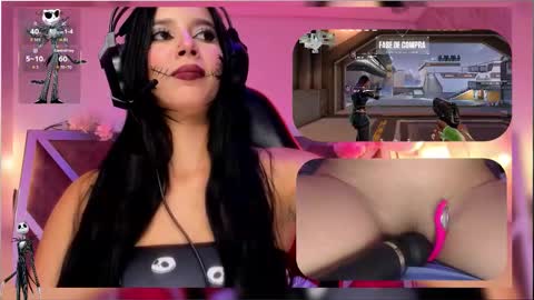 Snapshot of sweetie_cloe chatting on October 14, 11:18 pm sweetie_cloe online show from October 14, 11:18 pm