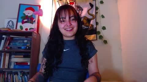 Snapshot of sweetie_maryy chatting on December 11, 4:39 am Maria my insta sweetie maryy online show from December 11, 4:39 am