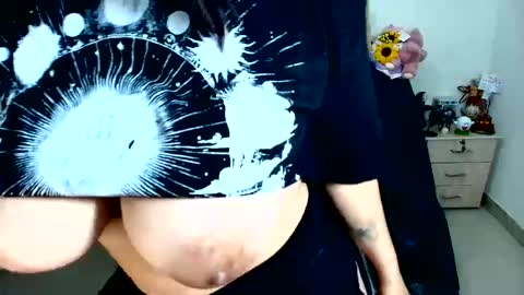 Isabella online show from June 7, 5:14 am