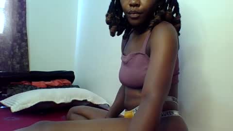Snapshot of sweetjackym chatting on February 1, 5:49 am sweetjackym online show from February 1, 5:49 am