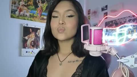 SweetJess online show from April 13, 4:36 am